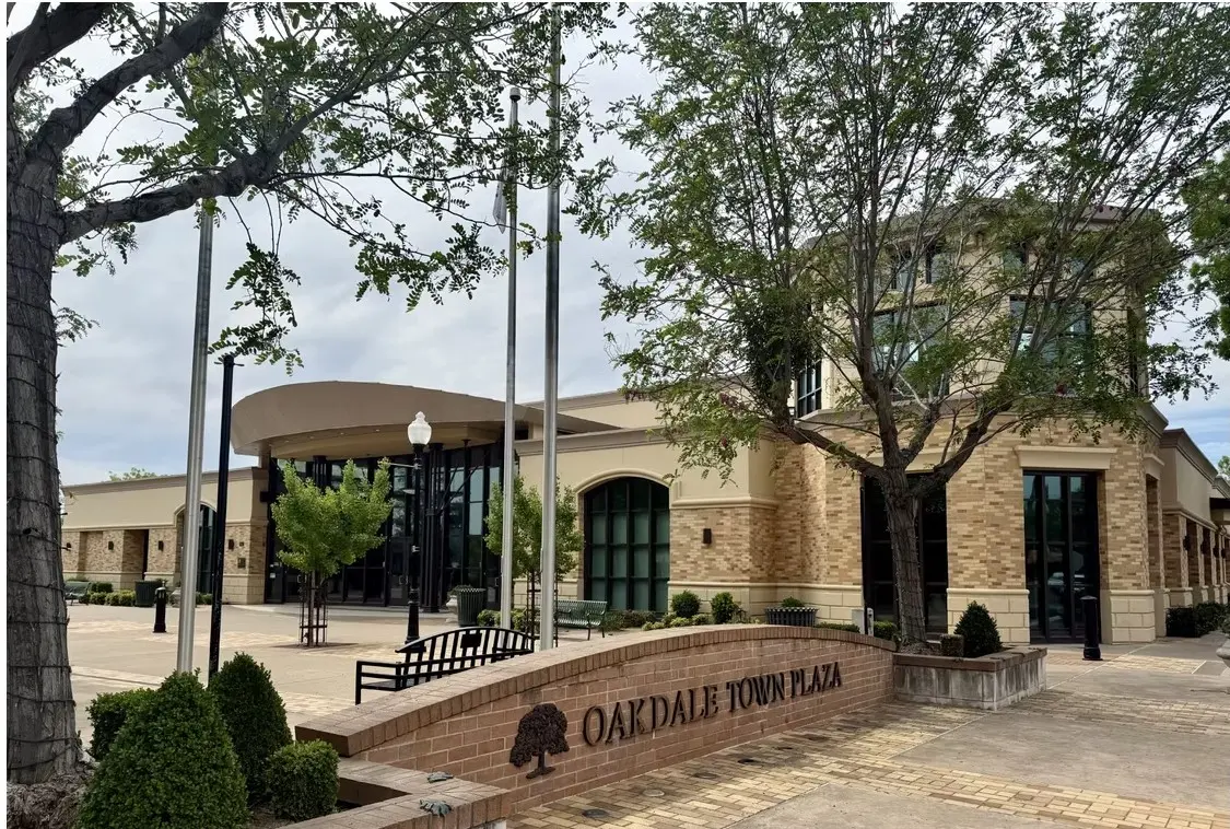 oakdale-cowboy-capital-dental-care.webp